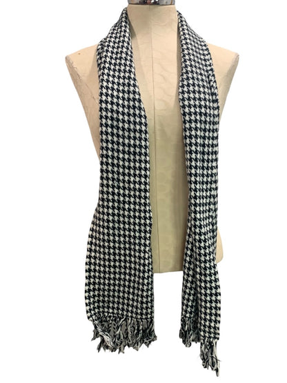 D&Y Winter Fringed Scarf Black White Houndstooth Pattern Soft 12 x 34"