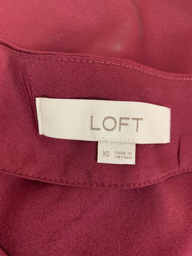 XS Loft Womens Burgundy Pullover Blouse Satiny Top V-Neck Long Sleeve