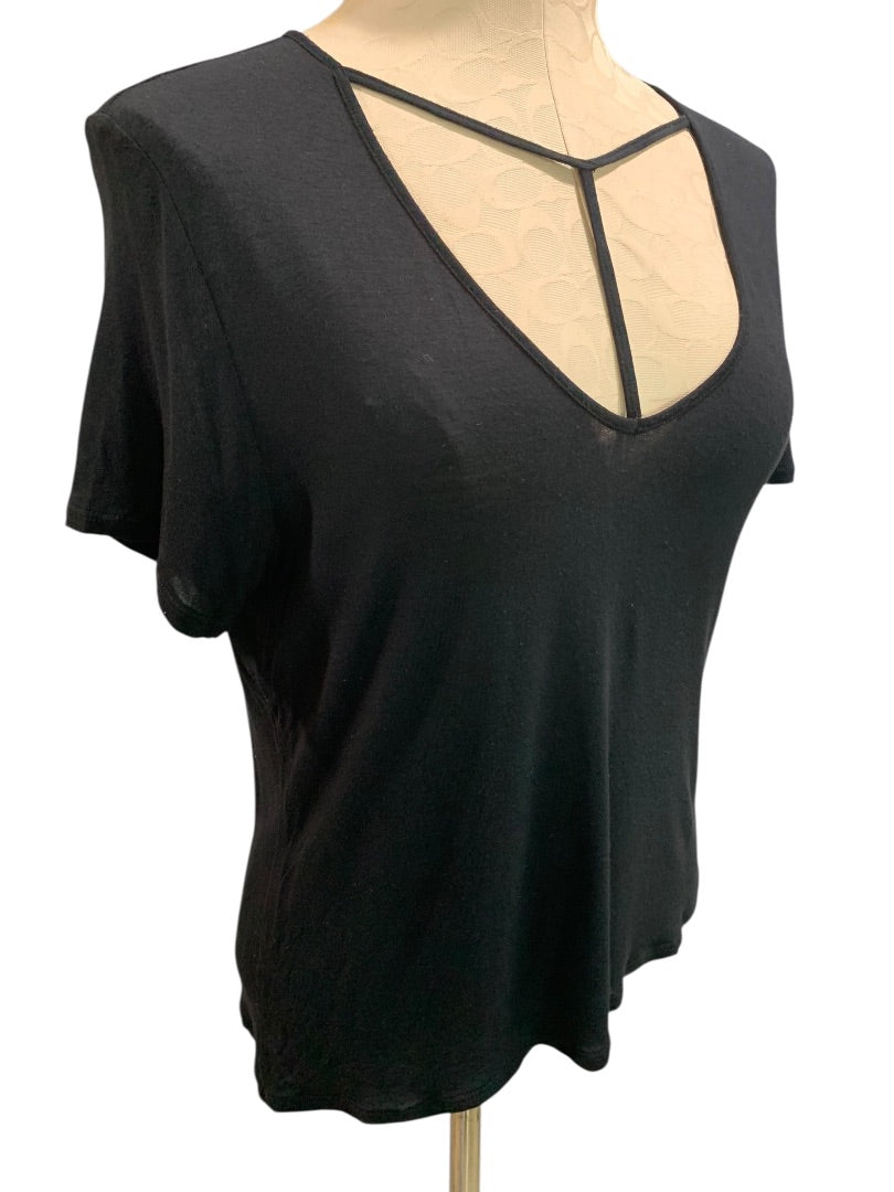 Medium Garage Womens Lightweight Black Tshirt Scoop Neck