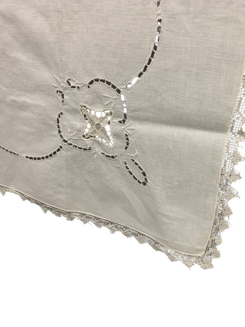 Vintage Ivory Linen Tablecloth Lace Edge 33" x 36"