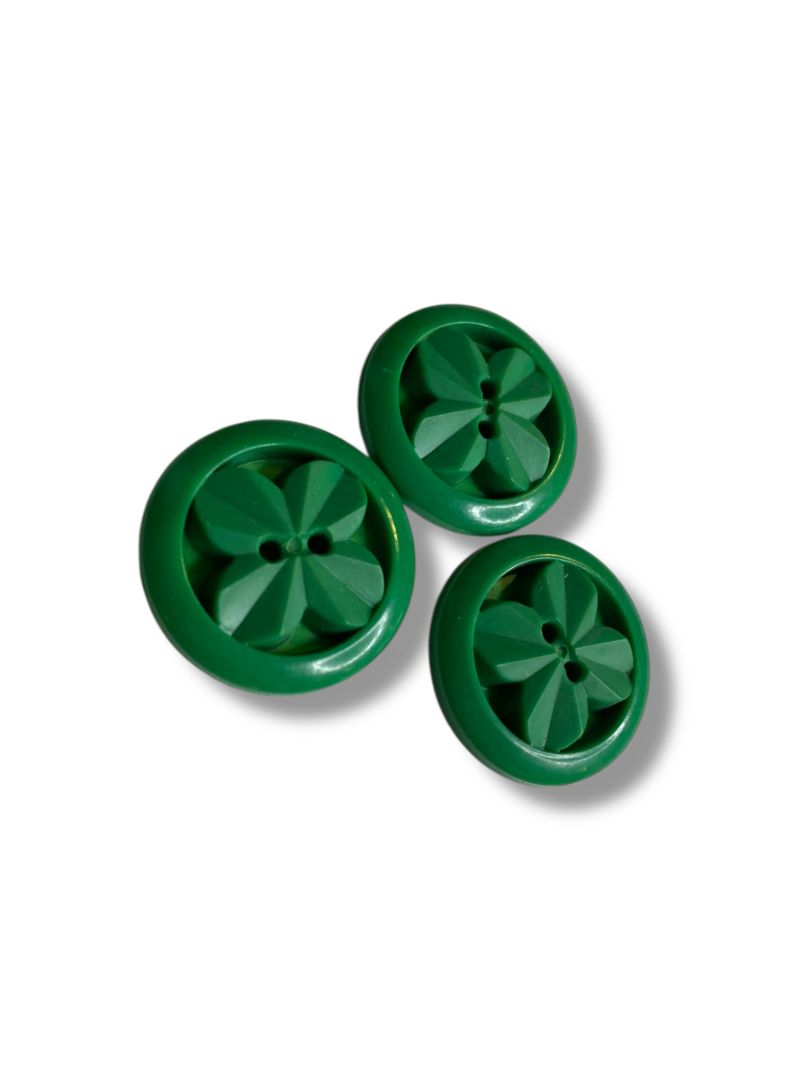 Set of 3 Green Midcentury Buttons Acrylic Clover Design 1.1" (28mm)