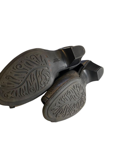 Size 11 Earth Intrepid Womens Pewter Leather Booties Boots Open Toe