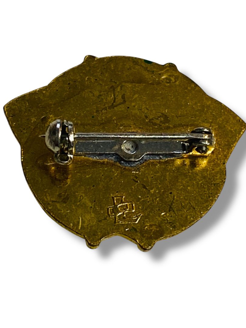 Vintage Girl Scout Friendship Pin Goldtone Flags .75"