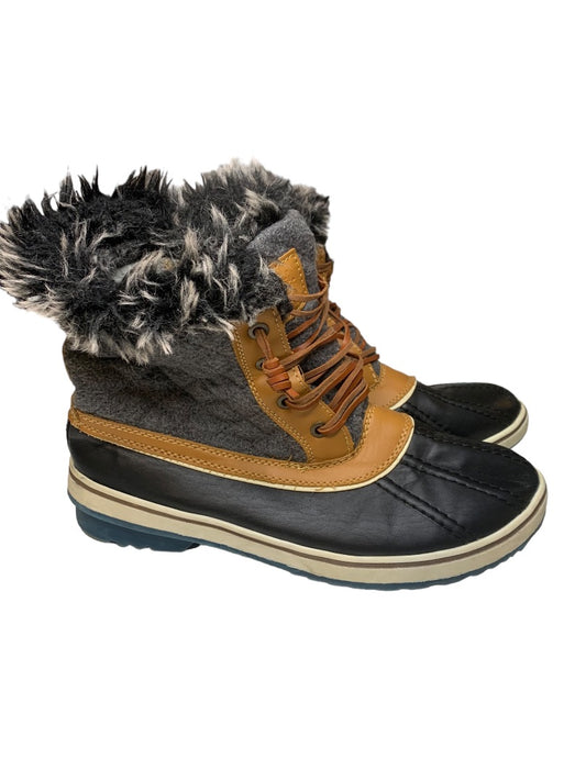 Size 8.5M Women's Winter Boots Vegan Leather Faux Fur Side Zip