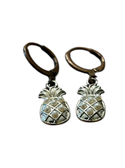 Pineapple Silvertone Copper Hook Faux Pearl 1.25" Pierced Earrings