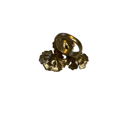 Size 8.5 Goldtone Statement Cluster Floral Ring 35mm