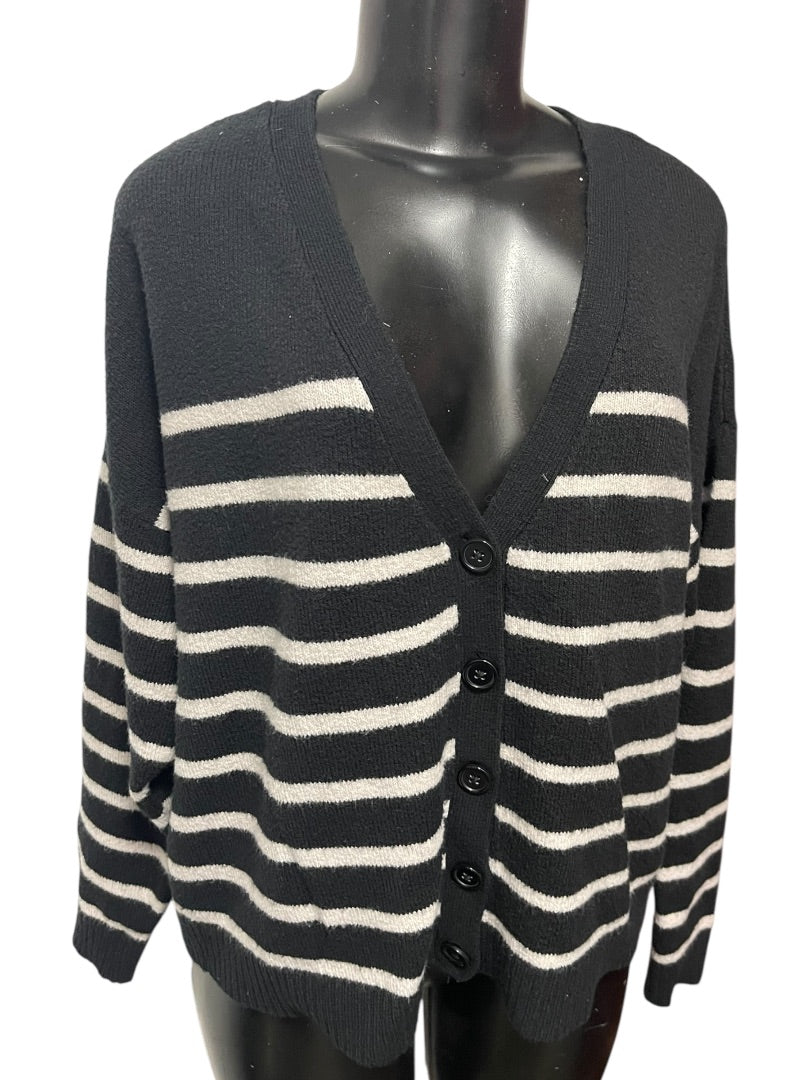 18/20 Lane Bryant Long Sleeve Button Down Striped Cardigan Black & White