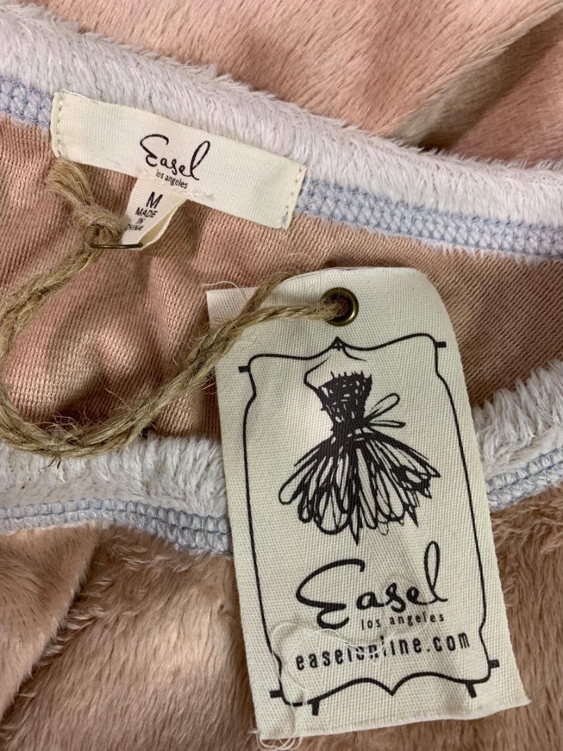 Size Medium Easel New Womens Color Block Soft Neutral Shirt