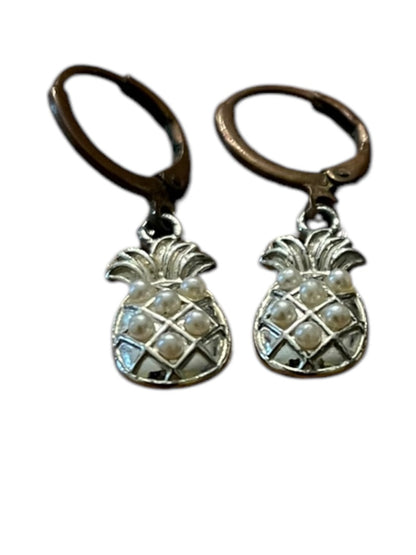 Pineapple Silvertone Copper Hook Faux Pearl 1.25" Pierced Earrings