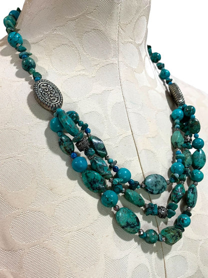 Silvertone and Green Beaded Necklace Snake Chain 17-22 Inch Lobster Clasp