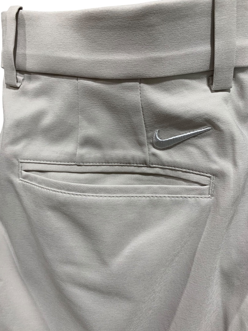 Size 32 Nike Golf Mens New Dri-Fit Core Flex Shorts Tan AJ5493