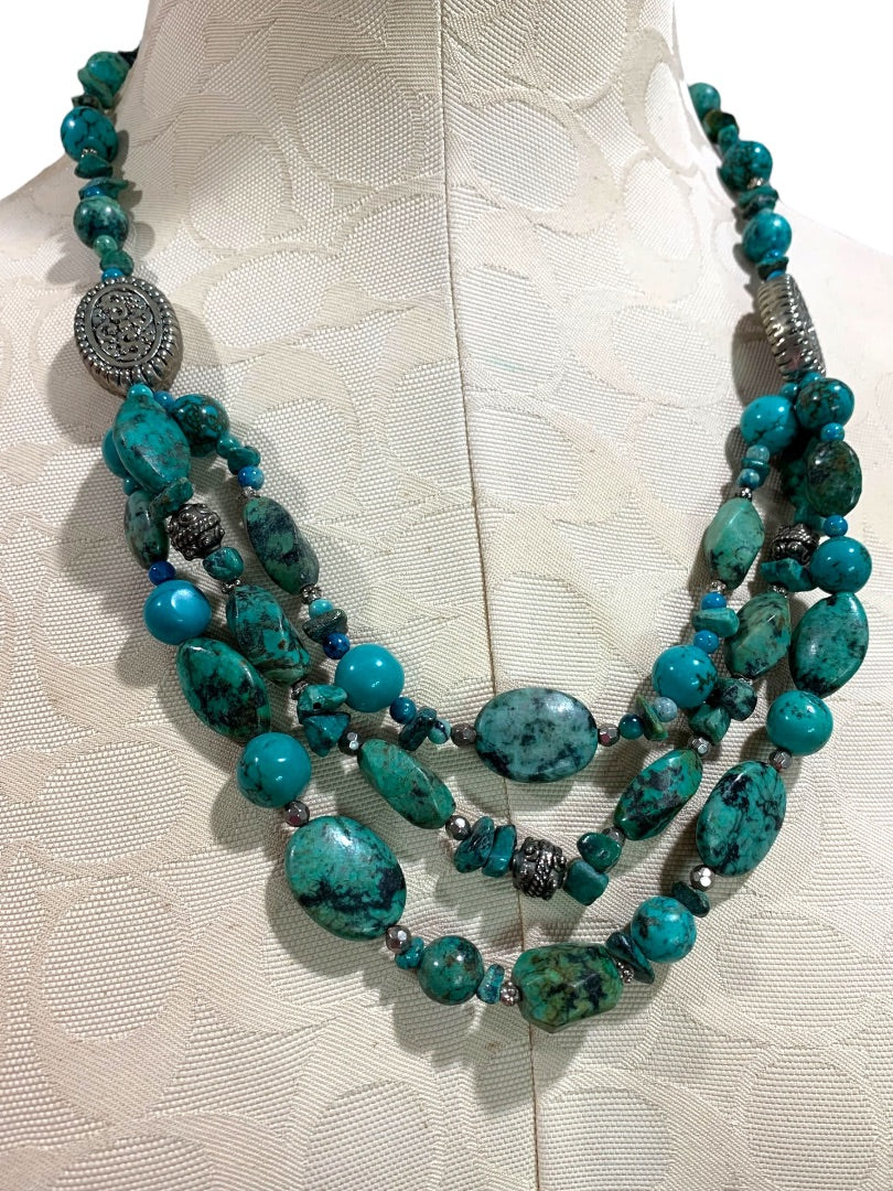 Silvertone and Green Beaded Necklace Snake Chain 17-22 Inch Lobster Clasp