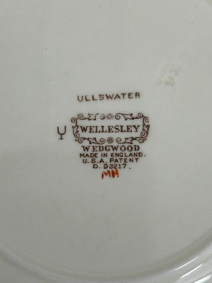 1940s Wellesley Wedgwood Ullswater China 9.5" Luncheon Plate