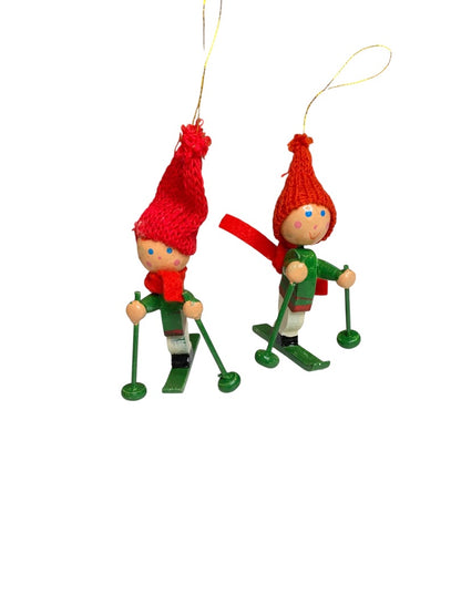 Vintage Wooden Christmas Holiday Ornaments Skiers 3" Green