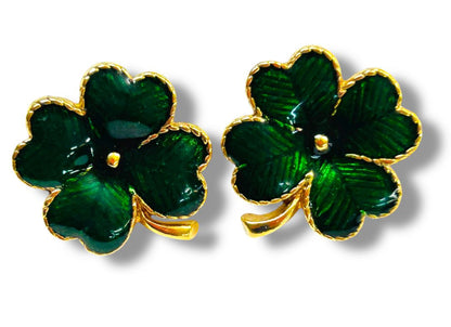 Signed Avon Shamrock Lucky Pierced Earrings Green Enameled Goldtone .75"