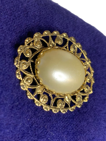 Goldtone Filigree Brooch Pin Oval Faux Pearl