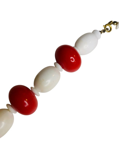 Vintage Chunky Red White Beaded Necklace 18.5 Inch Spring Clasp