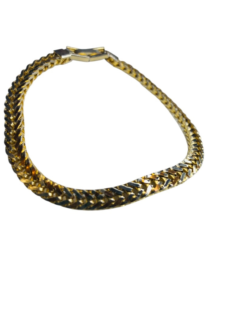 Vintage Goldtone Bracelet Foldover Clasp Lays Flat 7.25 Inch