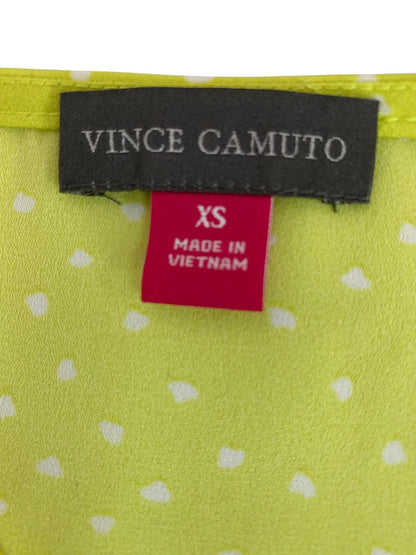 XS Vince Camuto Womens Pullover Chartreuse Dot Shirt Blouse Short Sleeve