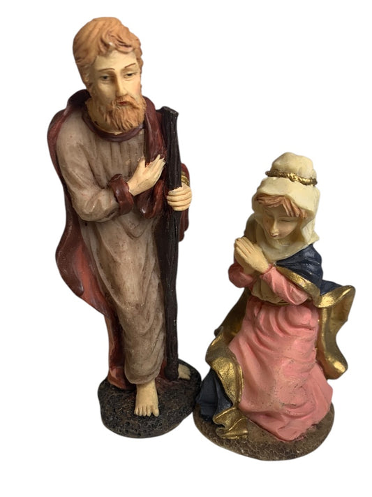 Nativity Resin Figurine Christmas Mary Kneeling Joseph 4 Inch