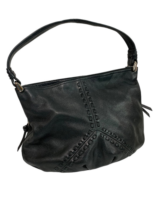 B Makowsky Black Pebbled Leather Shoulderbag Side Zip Pockets