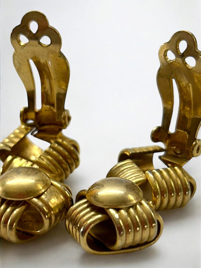 Vintage Clip On Non-Pierced Earrings Goldtone 1.25" Double Knot Design