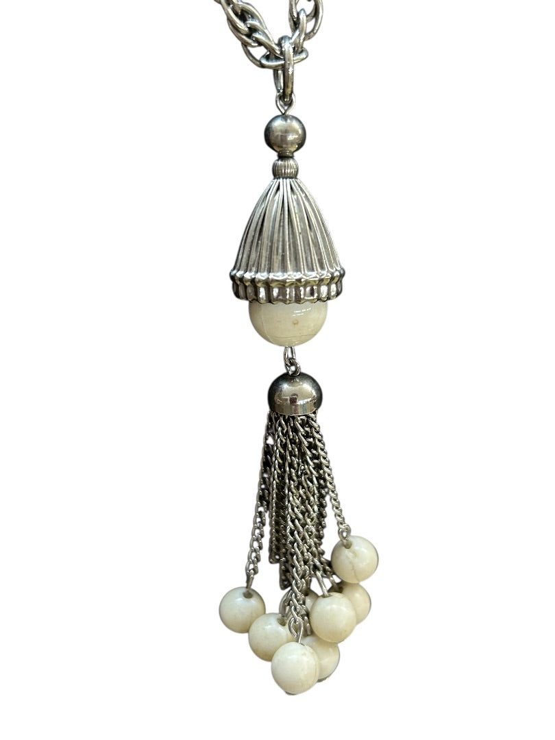 Vintage Silvertone and Cream Bead Necklace 19 Inch Spring Clasp Tassel
