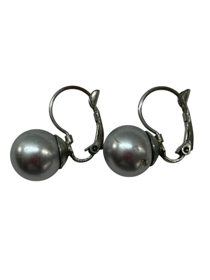 Silvertone Gray Faux Pearl Earrings Pierced Leverback .75 Inch Drop Dangle