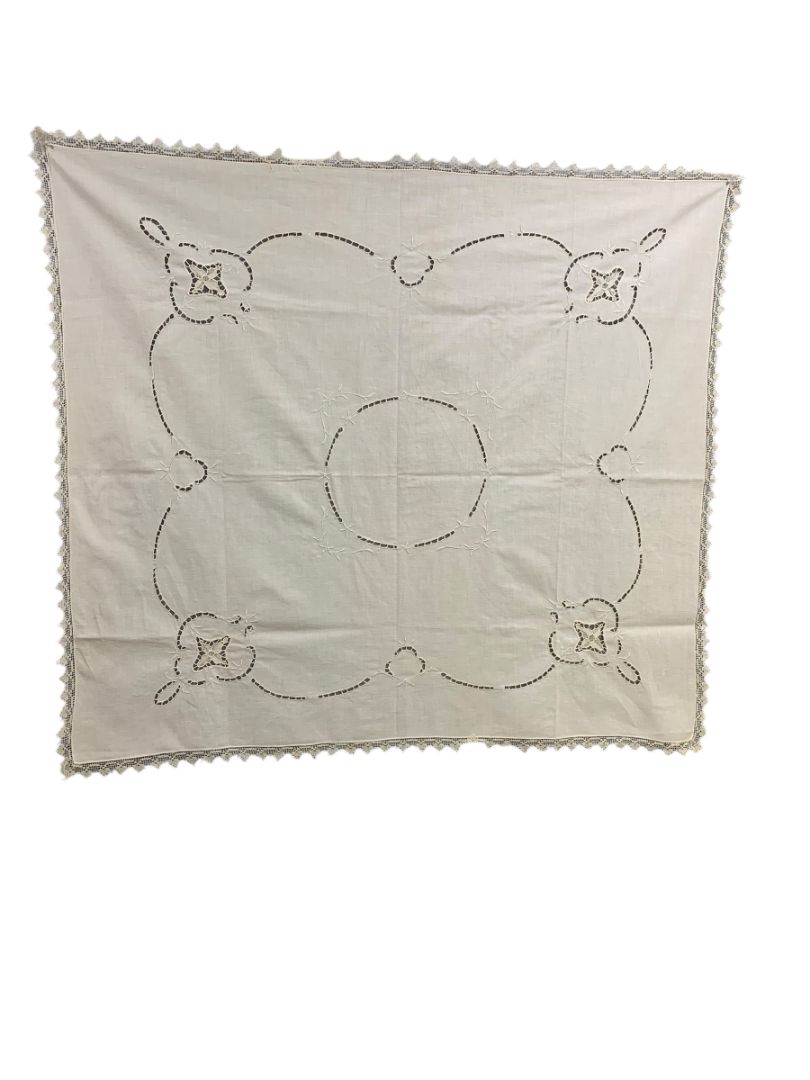 Vintage Ivory Linen Tablecloth Lace Edge 33" x 36"