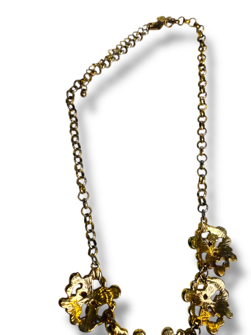 Banana Republic Goldtone Necklace Statement Lays Flat 17.5-20.5"