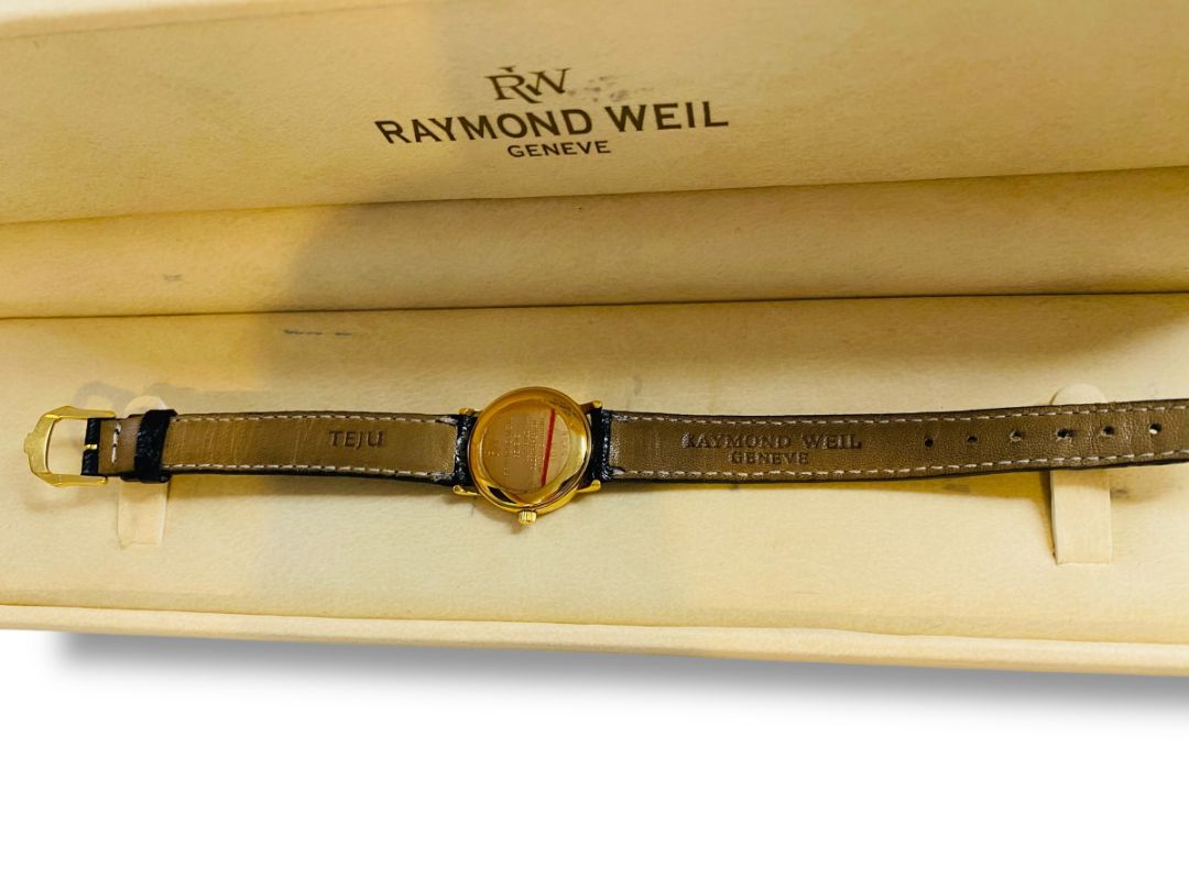 Raymond Weil Geneve 5758 Ladies Swiss Watch Needs Battery 12mm