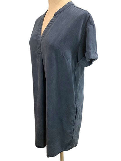 XS Hilary Radley Soft Denim Look Short Sleeve Shift Dress Split Neck