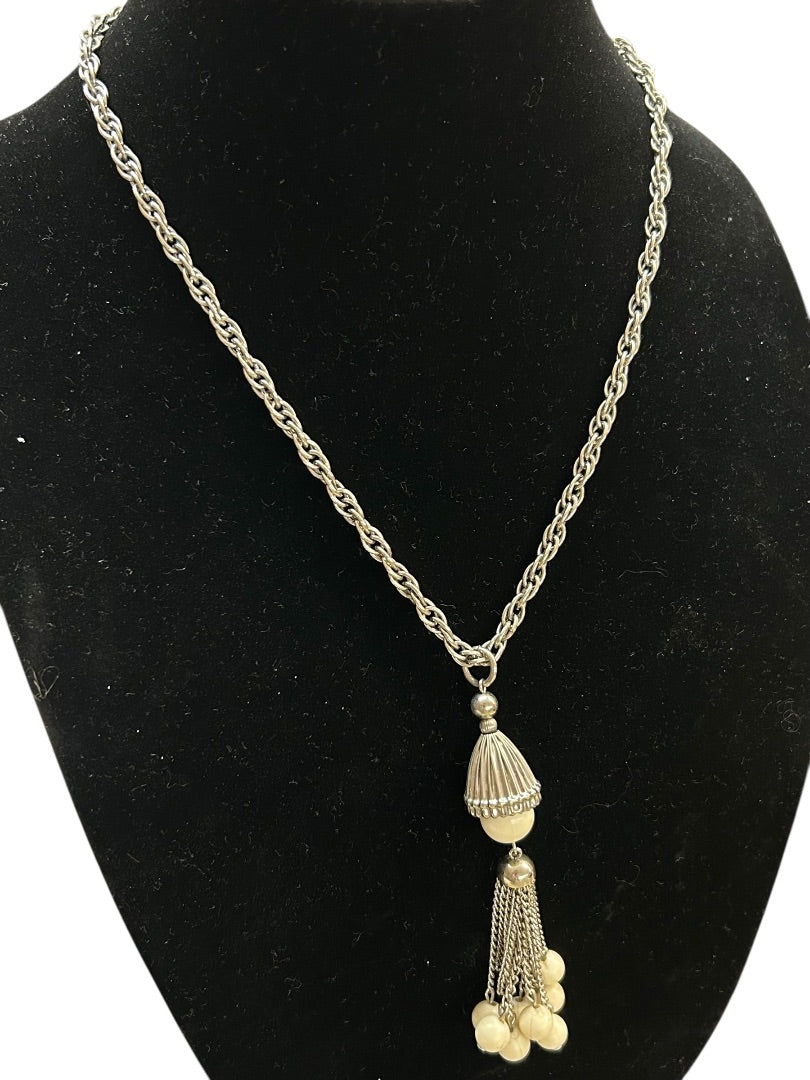 Vintage Silvertone and Cream Bead Necklace 19 Inch Spring Clasp Tassel