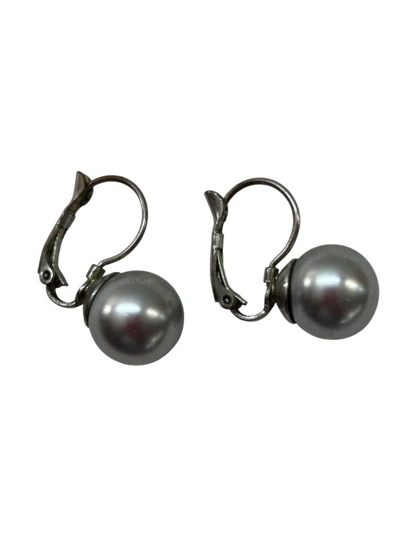 Silvertone Gray Faux Pearl Earrings Pierced Leverback .75 Inch Drop Dangle