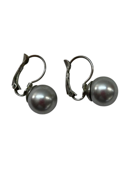 Silvertone Gray Faux Pearl Earrings Pierced Leverback .75 Inch Drop Dangle