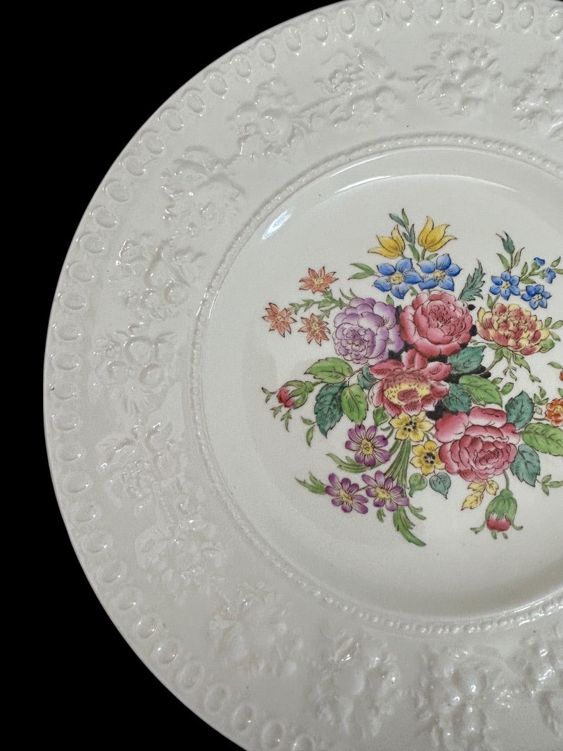 1940s Wellesley Wedgwood Ullswater China 9.5" Luncheon Plate