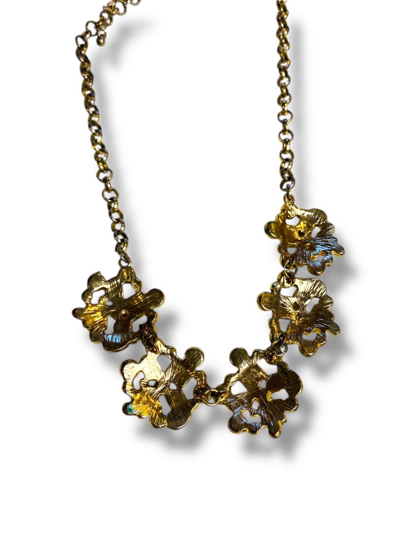 Banana Republic Goldtone Necklace Statement Lays Flat 17.5-20.5"