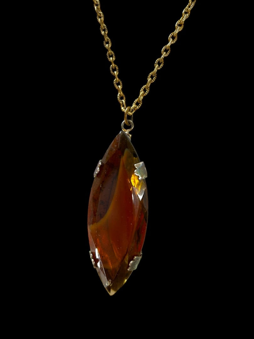 Vintage Goldtone Chain Pendant Necklace Acrylic Amber 23 Inch