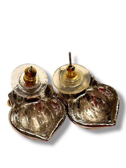 Silvertone Goldtone Post Pierced Earrings .9" Lamppost Shape
