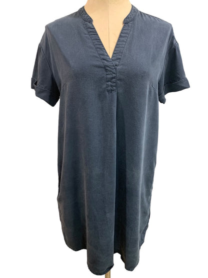 XS Hilary Radley Soft Denim Look Short Sleeve Shift Dress Split Neck