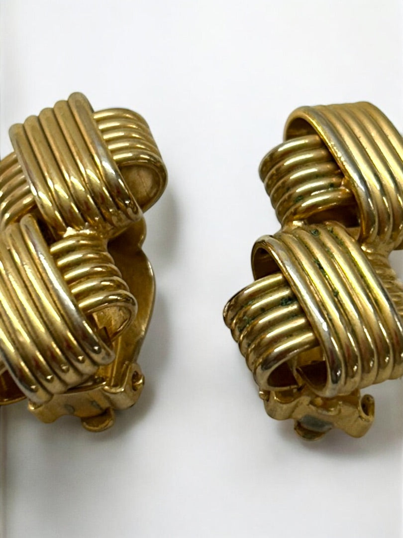 Vintage Clip On Non-Pierced Earrings Goldtone 1.25" Double Knot Design