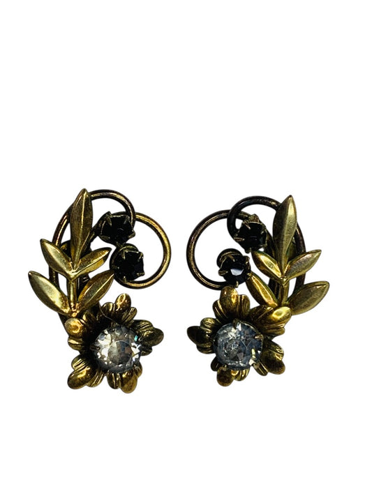 Vintage Screw Back Non-Pierced Earrings Gold Filled Leaf Flower Goldtone .9 Inch
