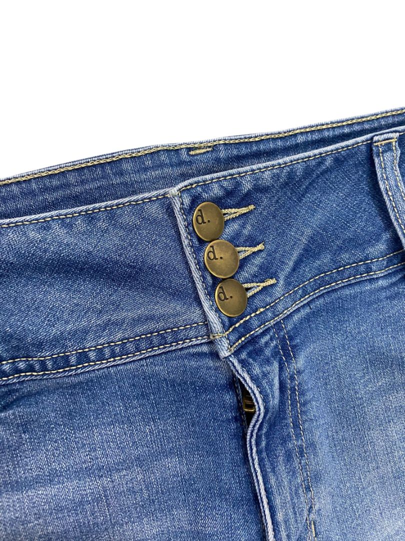 Size 16 d.jeans. Womens Denim Shorts Stretch Jeans