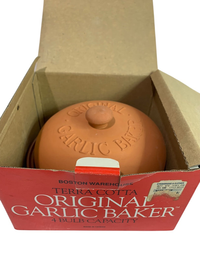 Boston Warehouse Terra Cotta Orignal Garlic Baker 4 Bulb Capacity with Box