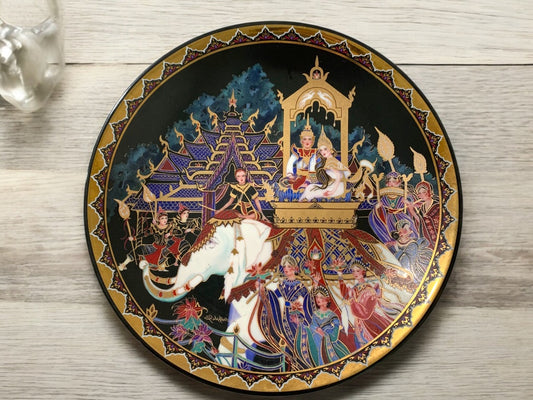 Kingdom Of Thailand Collector Plate Love Story of Siam Bradford Exchange 8.5 Inch