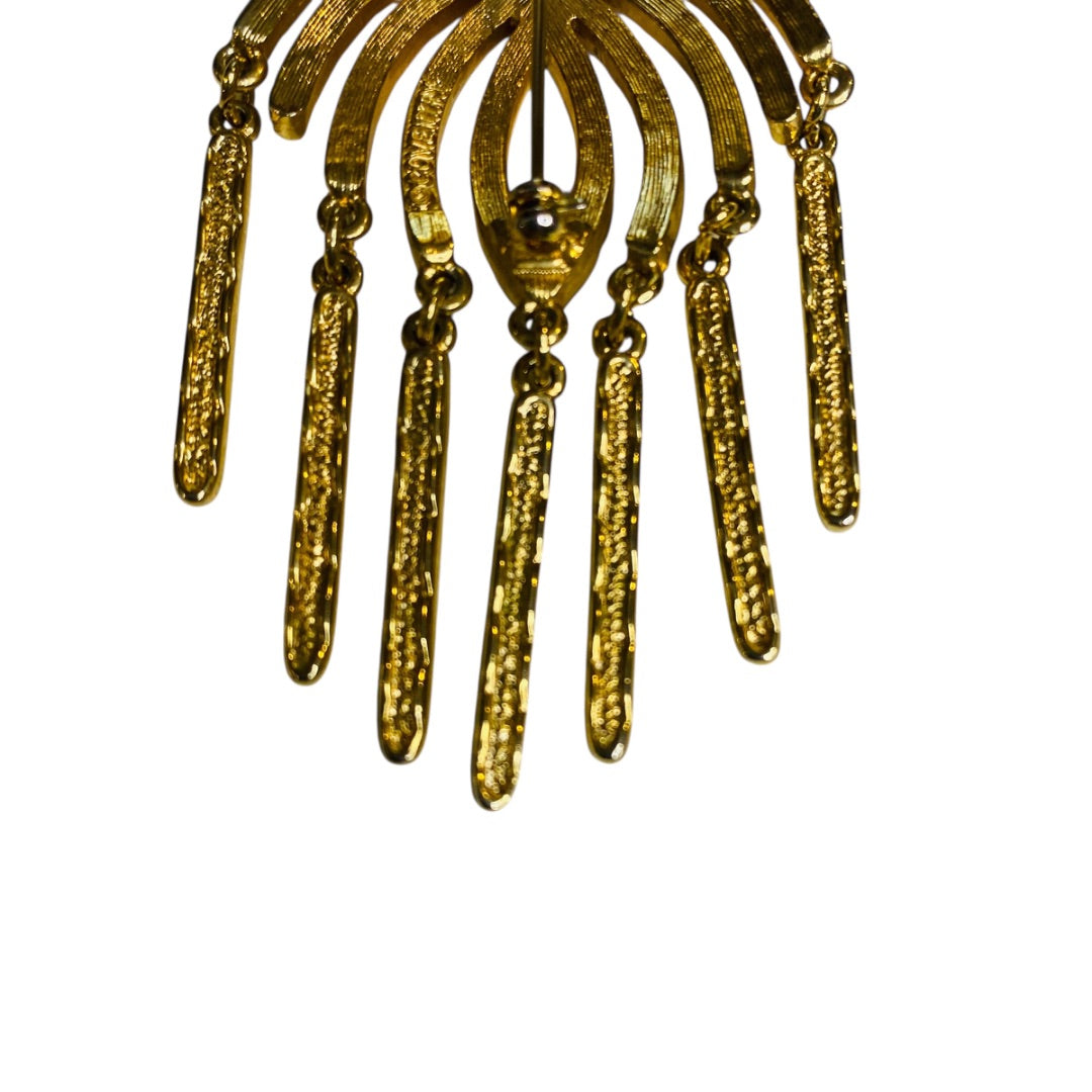 Vintage Signed Sarah Coventry Goldtone Dangle Brooch 2.5 x 1.5 Inch