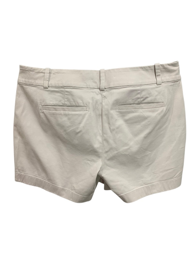 Size 8 Ann Taylor Womens City Short Chino Style Tan 4.5" Inseam