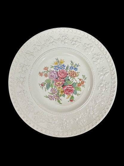 1940s Wellesley Wedgwood Ullswater China 9.5" Luncheon Plate