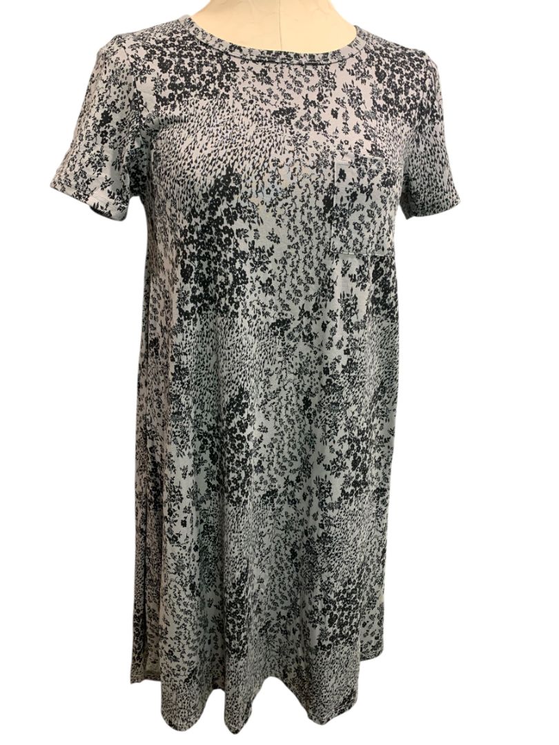 Size XXS LulaRoe Gray Floral Carly Dress Hi Lo Hem Tshirt Short Sleeve