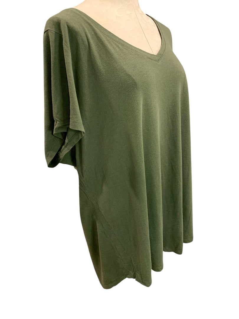 3X Torrid Green V-Neck Short Sleeve Womens Classic Fit Tshirt